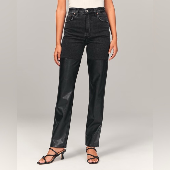 Abercrombie & Fitch Curve Love Mixed Fabric Ultra High Rise 90s Straight Jean - Picture 1 of 9